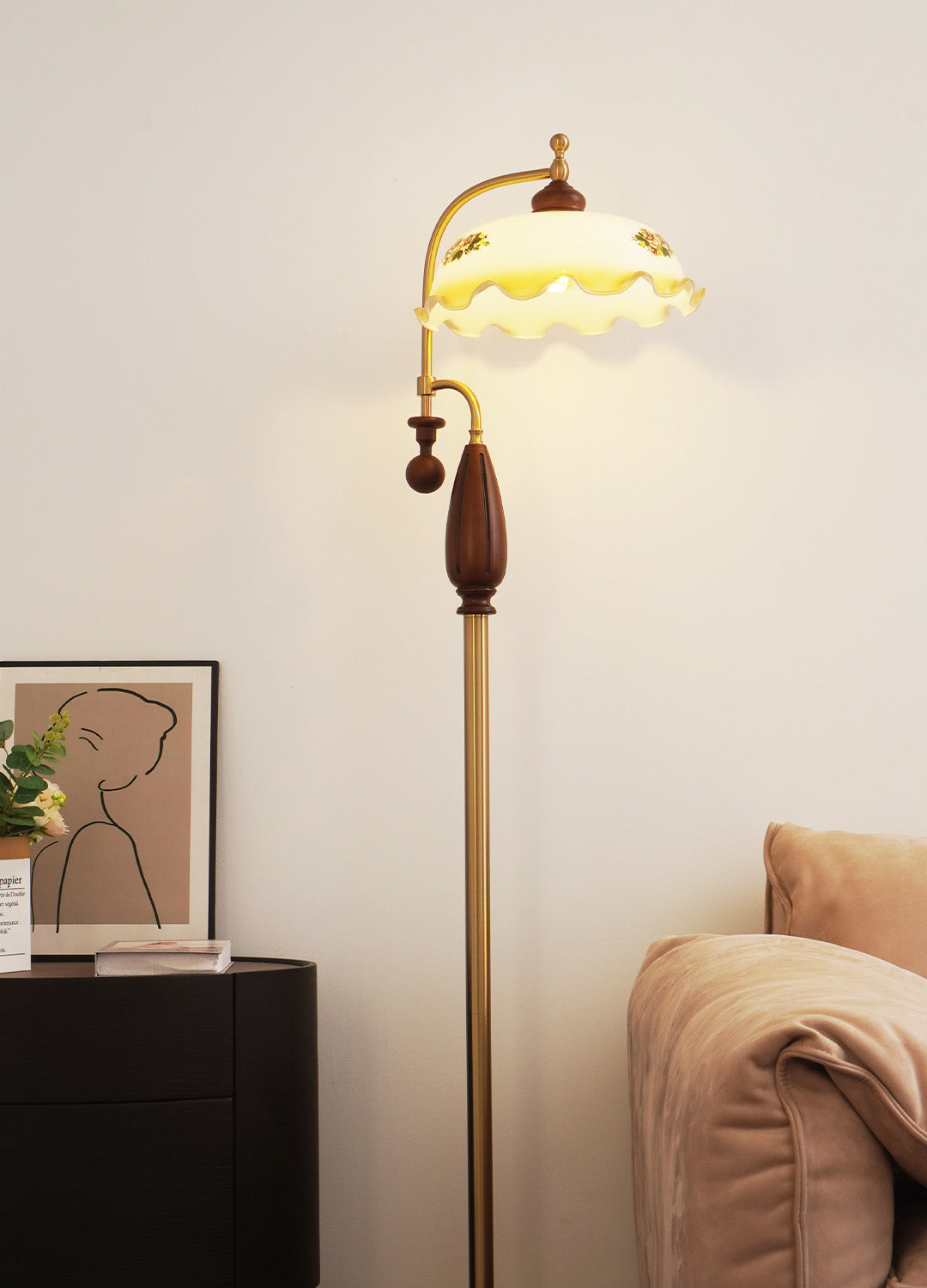 Heritage Bloom Floor Lamp