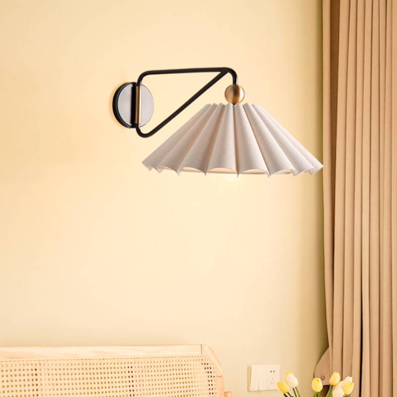 Kenton Wall Lamp