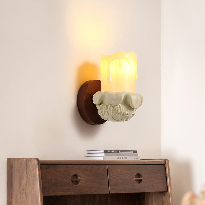 Lorcan Wall Lamp